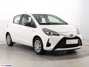 Toyota Yaris 1.5 99 KM 2017r. (Piaseczno)