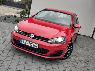 Volkswagen Golf VII 2.0 TDI BMT GTD