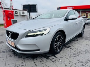 Volvo V40 T2 Momentum