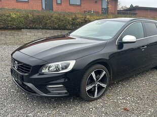 Volvo V60 I 2.0 D3 150KM Automat R-Design FULL