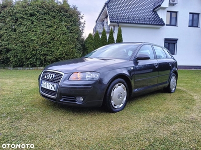 Audi A3 1.6 FSI Attraction