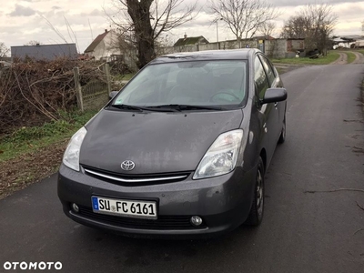 Toyota Prius (Hybrid)