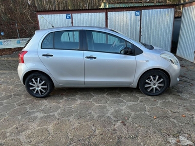 Yaris 1.3 benzyna z klimatyzacją