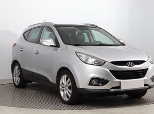 Hyundai ix35 , Skóra, Navi, Klimatronic, Tempomat, Parktronic,