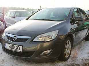 Opel Astra J 1,6 116KM