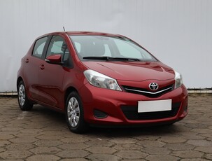 Toyota Yaris III , Salon Polska, Serwis ASO, Klima