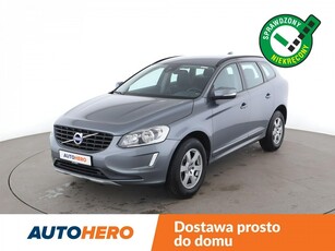 Volvo XC60 I 2.0D 6MT Klimatronik Tempomat Nawigacja Grzane Fotele El.Klapa TFT P