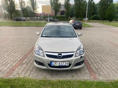 Używane Opel Vectra - 12 000 PLN, 192 100 km, 2008