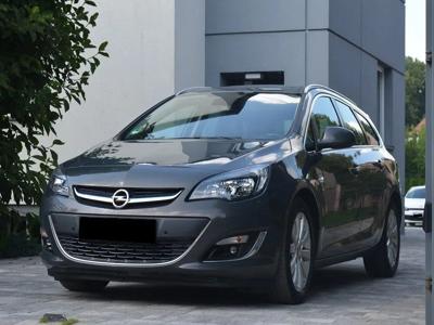 Używane Opel Astra - 22 800 PLN, 269 000 km, 2013