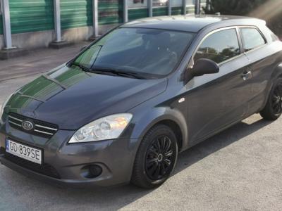 Używane Kia Ceed - 13 500 PLN, 154 691 km, 2008