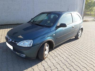 Używane Opel Corsa - 4 000 PLN, 261 380 km, 2001