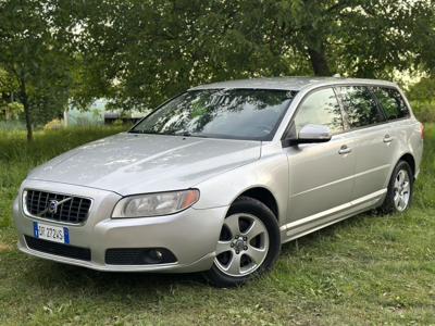 Używane Volvo V70 - 16 000 PLN, 261 000 km, 2008