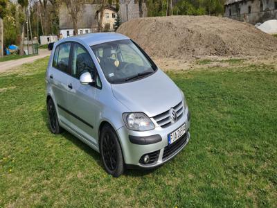 Używane Volkswagen Golf - 11 900 PLN, 300 000 km, 2005