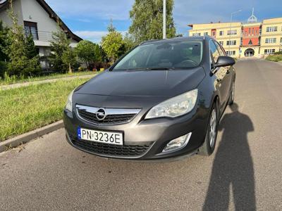 Używane Opel Astra - 22 500 PLN, 210 480 km, 2011