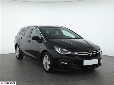 Opel Astra 1.6 108 KM 2016r. (Piaseczno)