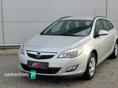 Opel Astra J