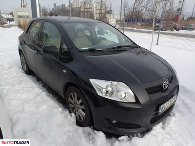 Toyota Auris 1.6 benzyna 124 KM 2007r. (Komorniki)