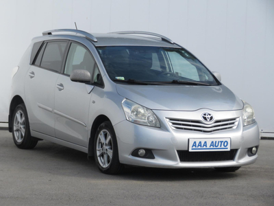 Toyota Verso 2010 1.6 Valvematic 129095km ABS klimatyzacja manualna