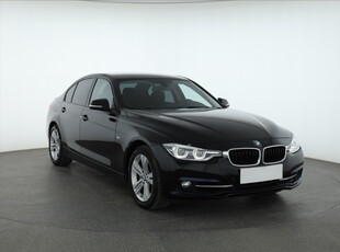 BMW 3 2016 318 i 105259km Sport Line