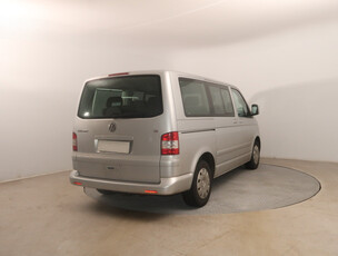 Volkswagen Multivan 2005 2.5 TDI 246162km ABS