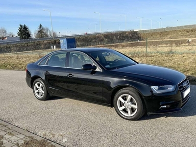 Audi A4 IV (B8)