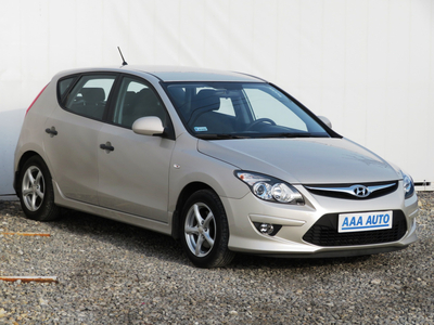 Hyundai i30 2010 1.6 CVVT 113951km ABS