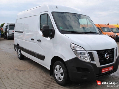 Nissan nv400