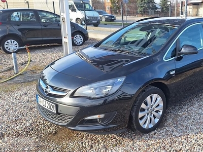 Opel Astra J