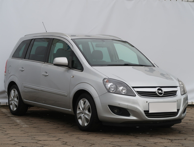 Opel Zafira 2014 1.7 CDTI 178584km Samochody Rodzinne