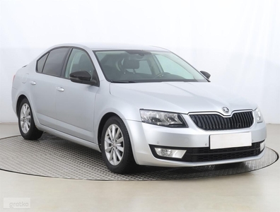 Skoda Octavia III , Salon Polska, Klimatronic, Tempomat, Parktronic