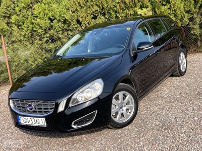 Volvo V60 I