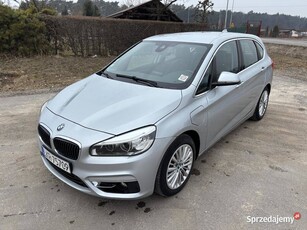 BMW 225 Xe