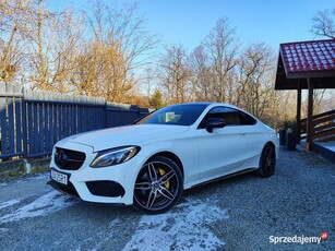 Mercedes-Benz Cklasa C200 AMG 4matic 4x4 c63 black edition