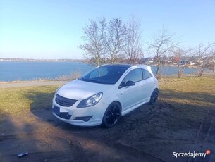 Opel Corsa limited 1,4 benzyna,alu, skóry.