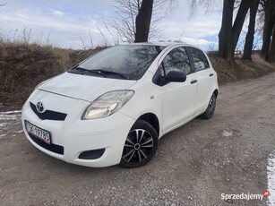 Toyota Yaris 1.0 benzyna