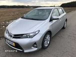 Używany Toyota Auris 2013