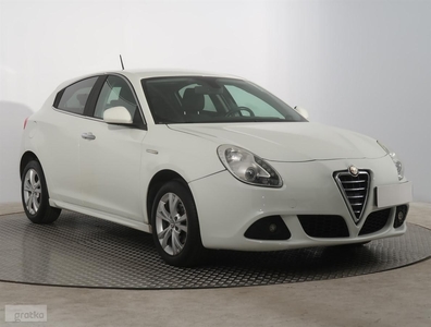 Alfa Romeo Giulietta , Salon Polska, Serwis ASO, Klimatronic, Tempomat, Parktronic