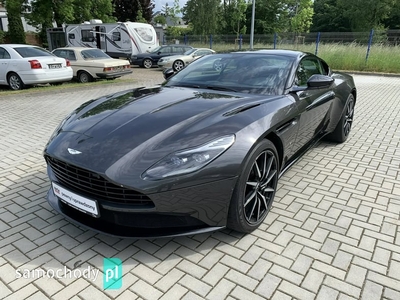 Aston Martin DB11