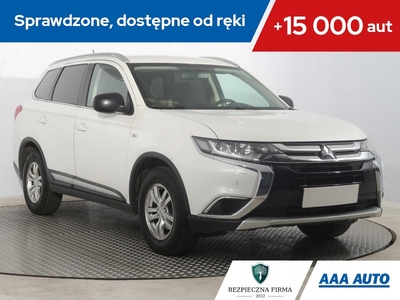 Mitsubishi Outlander III SUV Facelifting 2015 2.0 MIVEC 150KM 2015