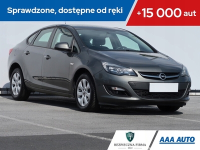 Opel Astra J Sedan 1.6 Twinport ECOTEC 115KM 2018