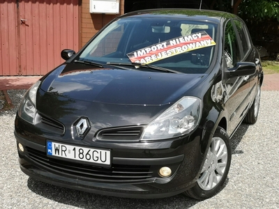 Renault Clio III Hatchback 5d 1.6 i 16V 110KM 2007