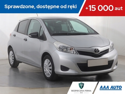 Toyota Yaris III Hatchback 5d 1.33 Dual VVT-i 99KM 2013