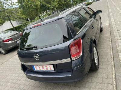 Opel Astra 1.9 CDTI Cosmo Navi