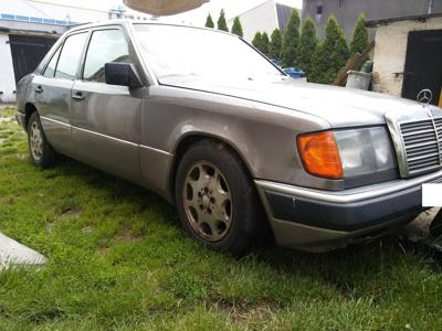 Mercedes W124