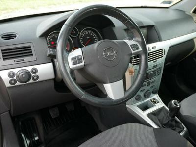 Opel Astra III 1.7CDTI 110KM Hatch +Opony zima -Zobacz