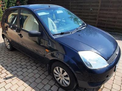 Używane Ford Fiesta - 4 500 PLN, 133 000 km, 2004