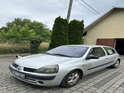 Używane Renault Clio - 5 000 PLN, 130 000 km, 2002