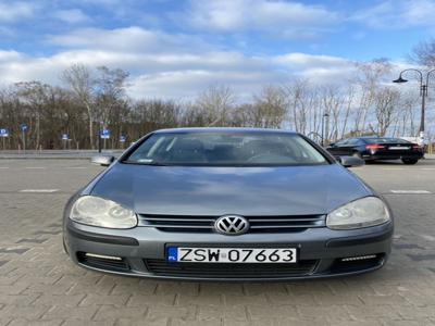 Używane Volkswagen Golf - 6 900 PLN, 240 000 km, 2004