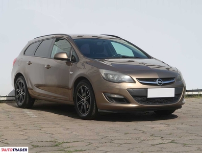 Opel Astra 1.6 113 KM 2013r. (Piaseczno)