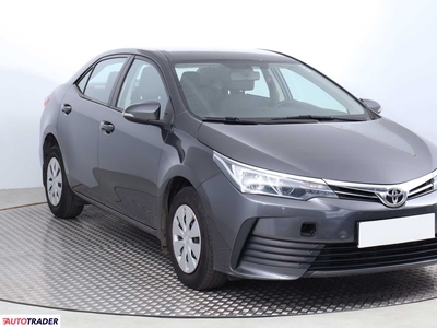 Toyota Corolla 1.3 97 KM 2018r. (Piaseczno)